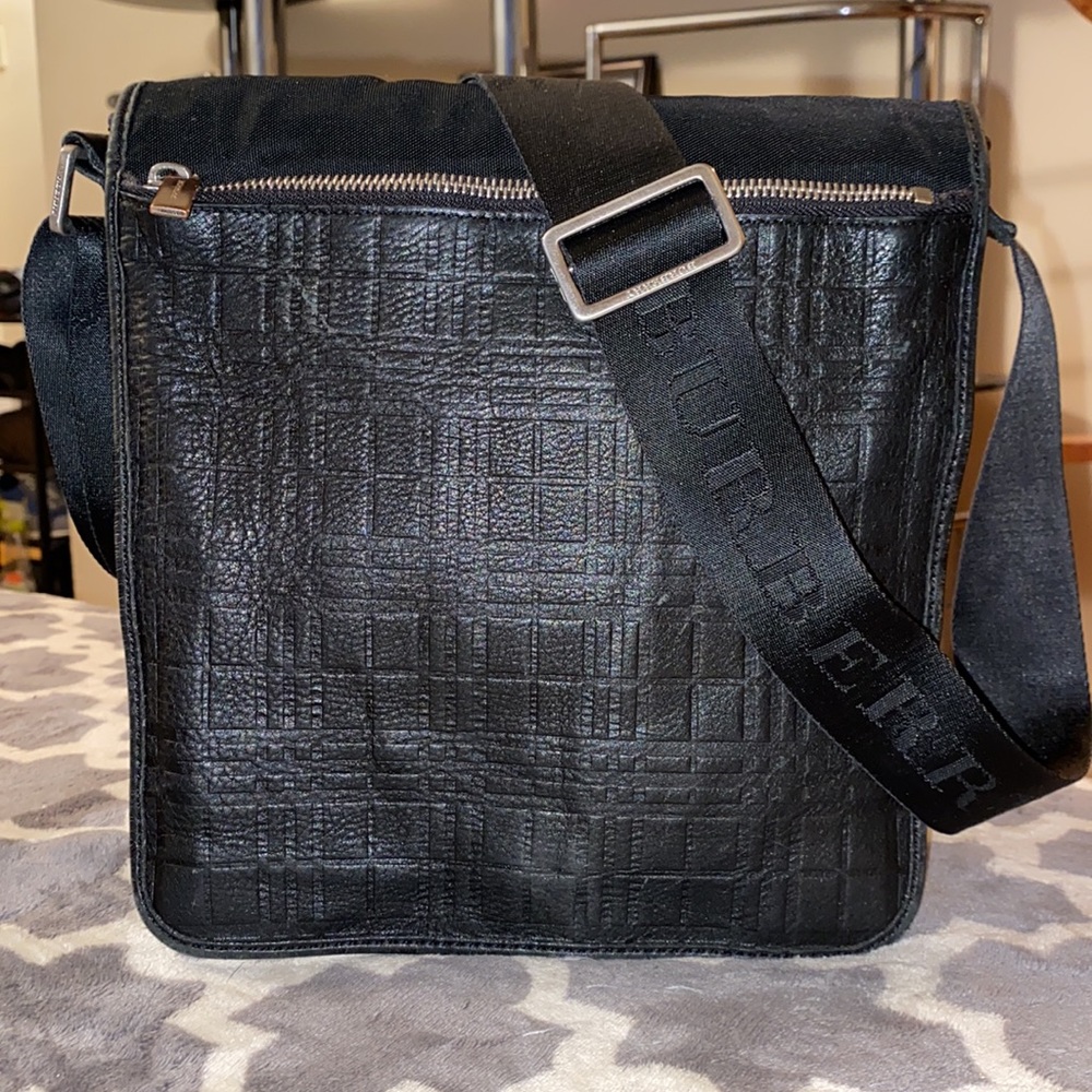Auth Burberry flight bag made Italy - Picture 9 of 9